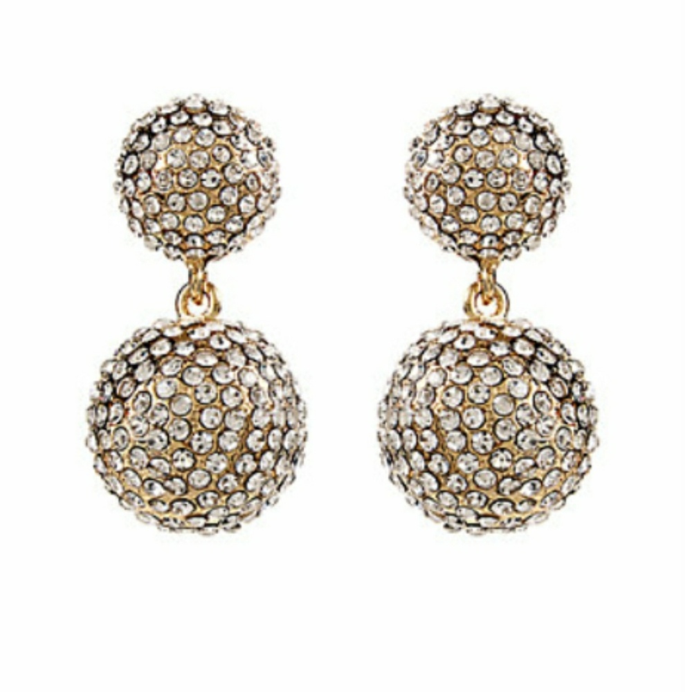 Amrita Singh drop earrings